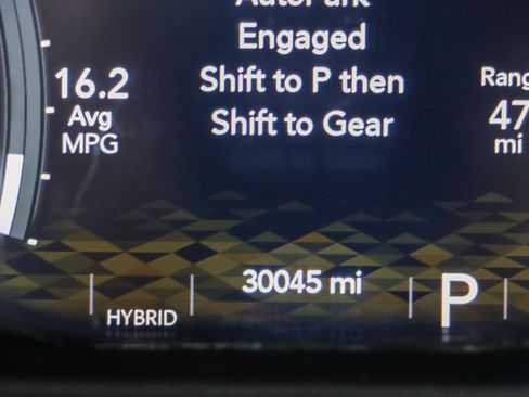 Used 2023 Jeep Wrangler Unlimited Sahara w/ Cold Weather Group AWD/4WD image 17