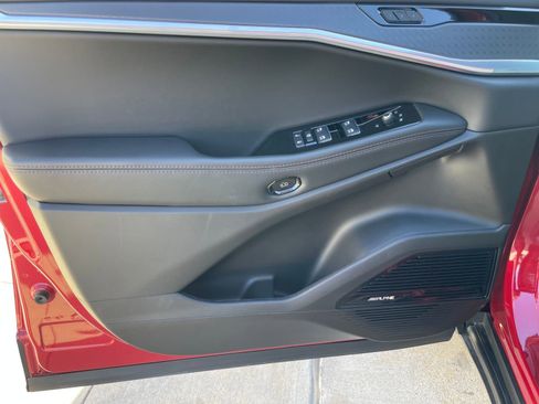 Used 2025 Jeep Wagoneer S Limited image 12