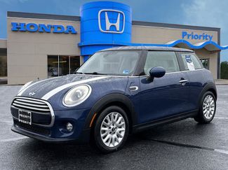Used 2014 MINI Cooper 2-Door Hardtop FWD video 1