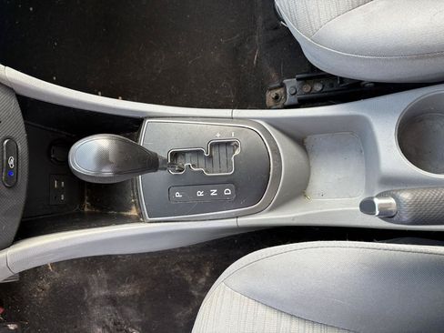 Used 2017 Hyundai Accent SE FWD image 10