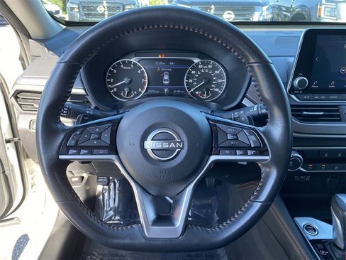 Certified 2023 Nissan Altima 2.5 SR image 29