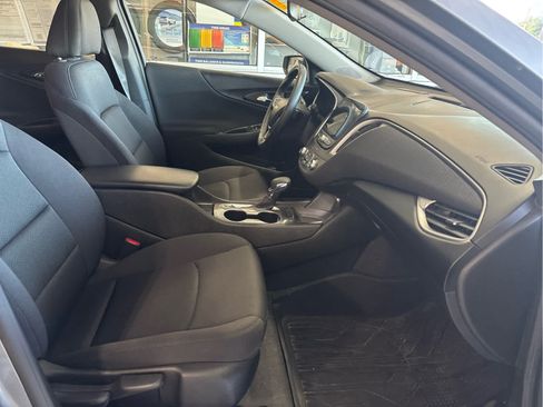 Used 2024 Chevrolet Malibu LS FWD image 35