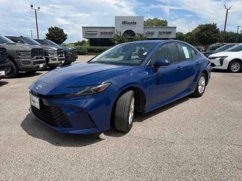 Used 2025 Toyota Camry LE FWD image 3