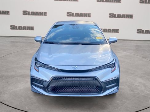 Used 2022 Toyota Corolla SE image 2