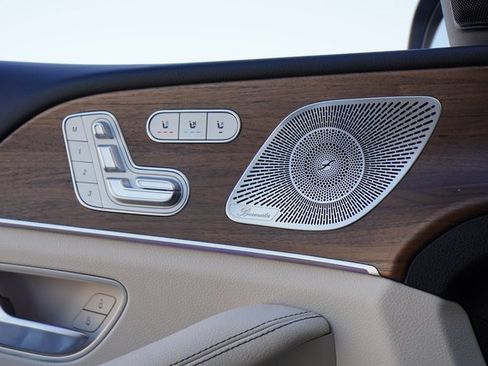 Used 2022 Mercedes-Benz GLS 450 4MATIC image 17