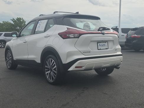 Used 2024 Nissan Kicks SV w/ Interior Electronics Package FWD image 5