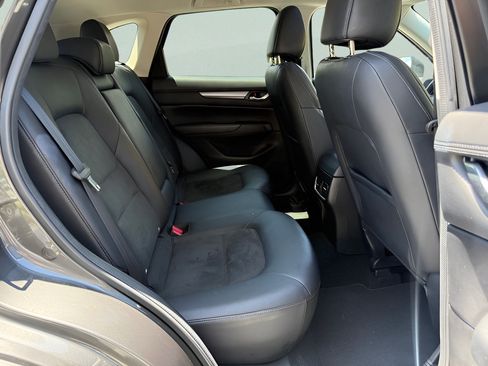 Used 2017 MAZDA CX-5 Touring w/ Preferred Equipment Package FWD image 13