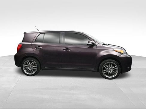 Used 2014 Scion xD FWD image 6