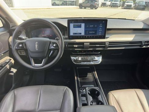 Used 2023 Lincoln Corsair AWD w/ Equipment Group 101A image 12