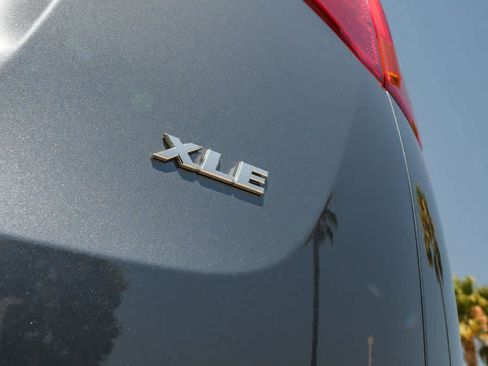 Used 2013 Toyota RAV4 XLE FWD image 26