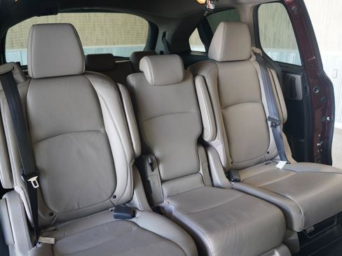 Used 2018 Honda Odyssey EX-L image 34