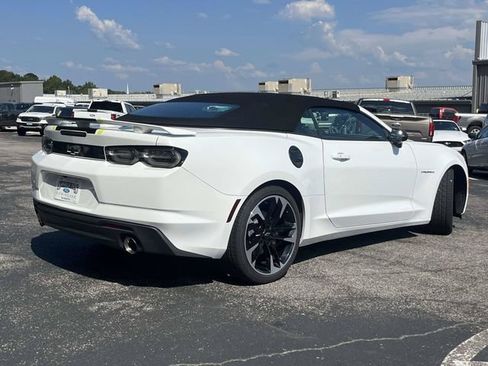 Used 2023 Chevrolet Camaro LT RWD image 3