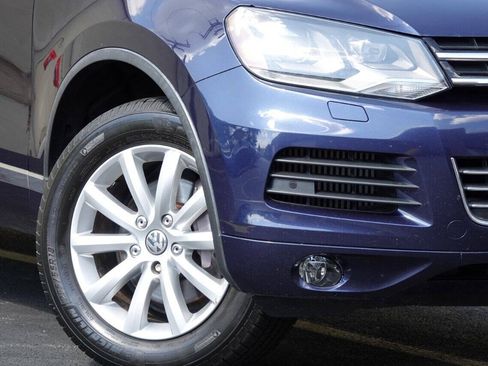 Used 2012 Volkswagen Touareg Sport AWD/4WD image 85