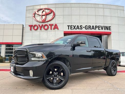 Used 2017 RAM 1500 Sport w/ Black Ram 1500 Sport Group image 2