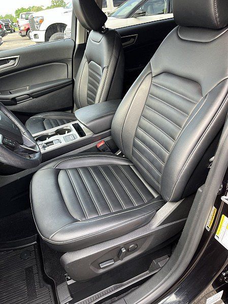 Used 2023 Ford Edge SEL w/ Convenience Package AWD/4WD image 11