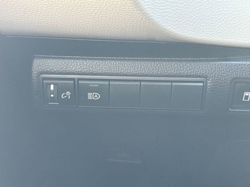 Used 2024 Toyota Corolla LE image 30