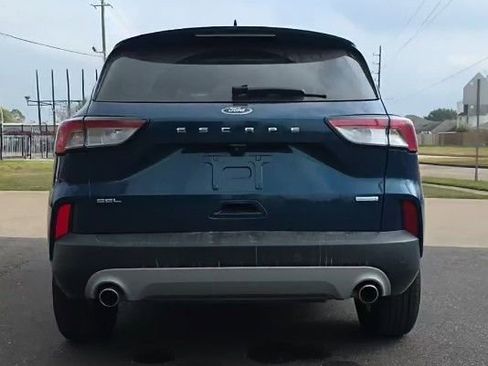 Used 2020 Ford Escape SEL image 3