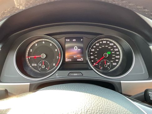 Used 2019 Volkswagen Atlas SE FWD image 17