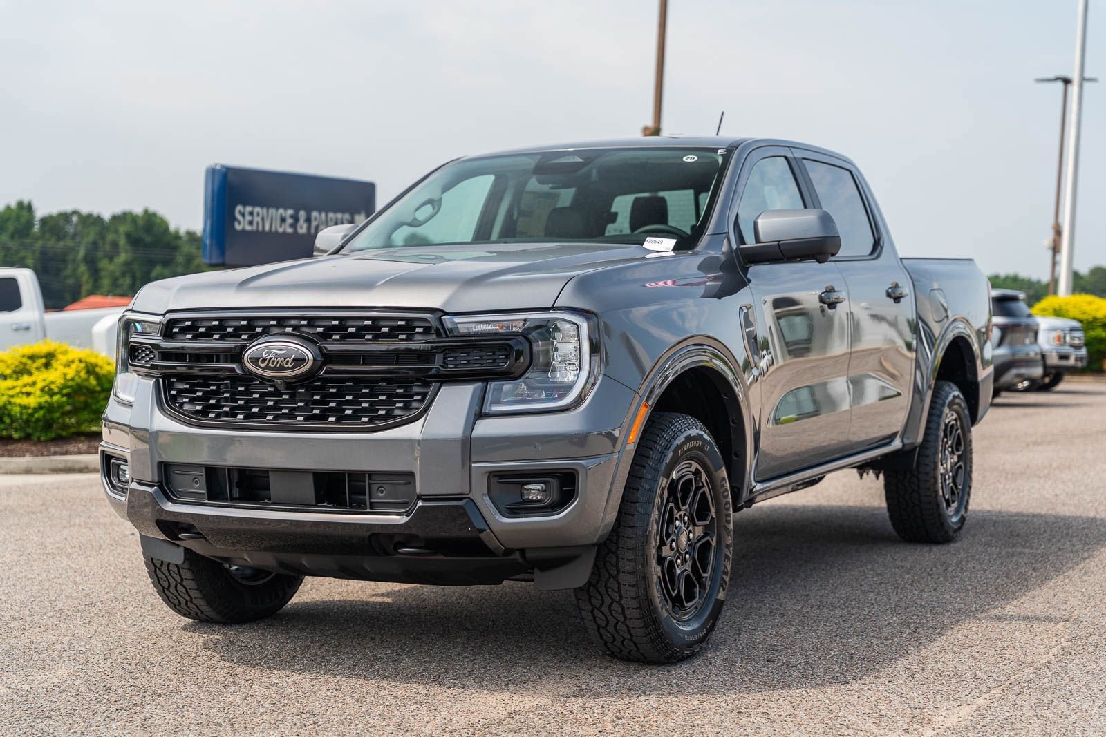 New 2026 Ford Ranger Lariat w/ FX4 Off-Road Package AWD/4WD image 2