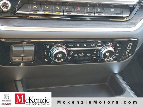 New 2026 GMC Sierra 1500 SLT w/ SLT Premium Plus Package AWD/4WD image 18