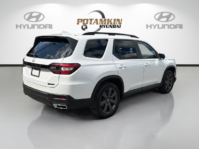 Used 2023 Honda Pilot Sport image 5