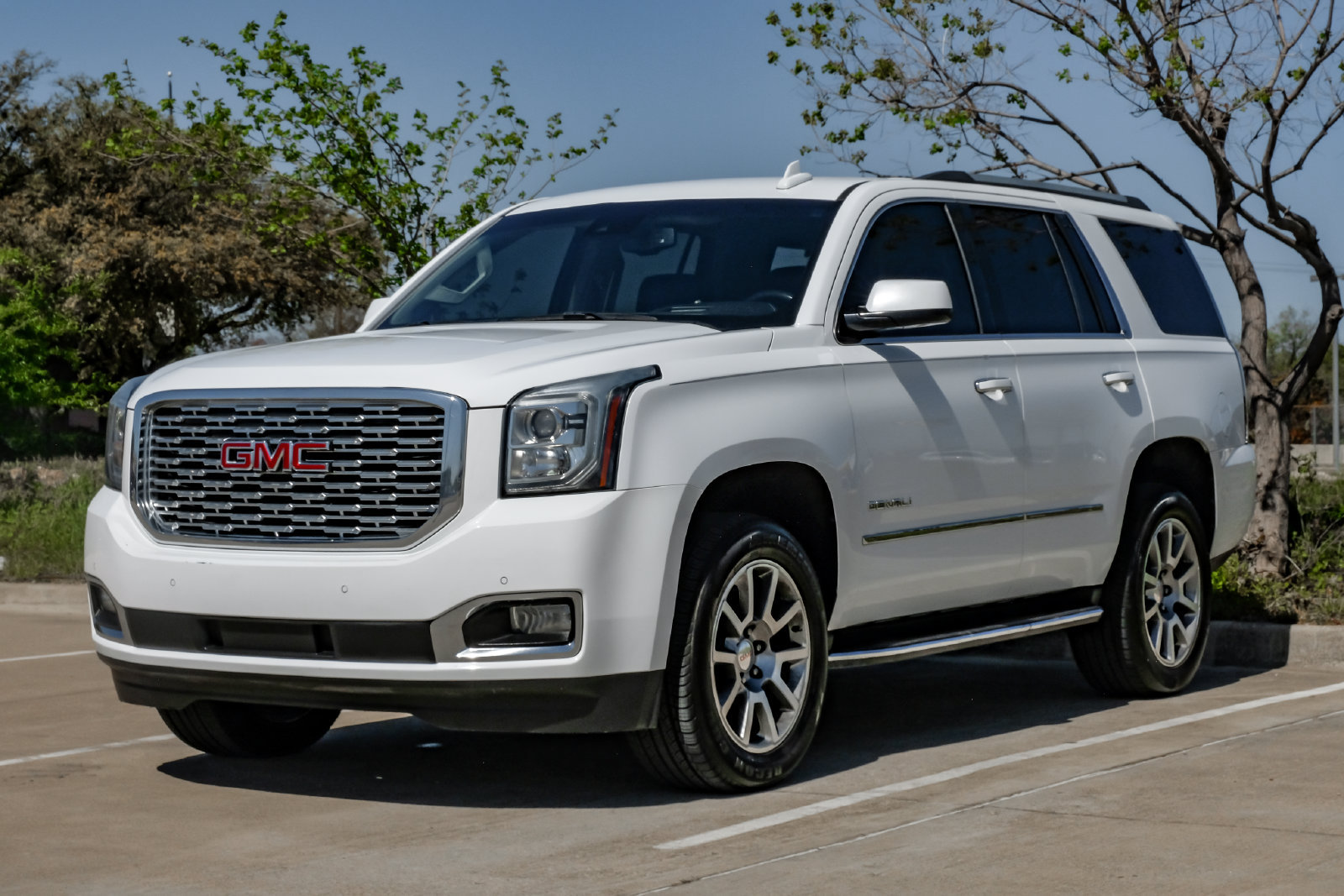Used 2018 GMC Yukon Denali RWD image 6