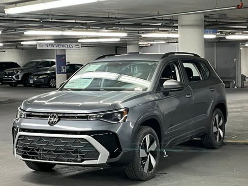 New 2026 Volkswagen Taos S AWD/4WD image 3