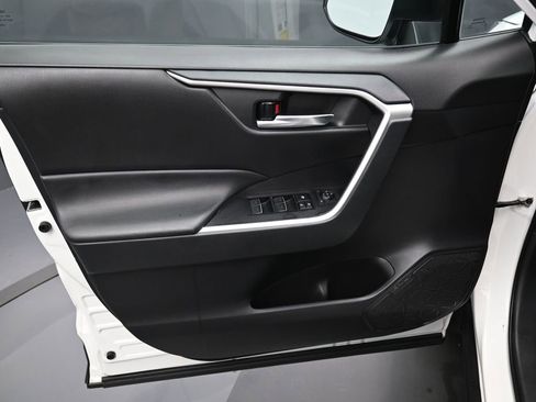 Certified 2024 Toyota RAV4 XLE w/ Convenience Package image 11