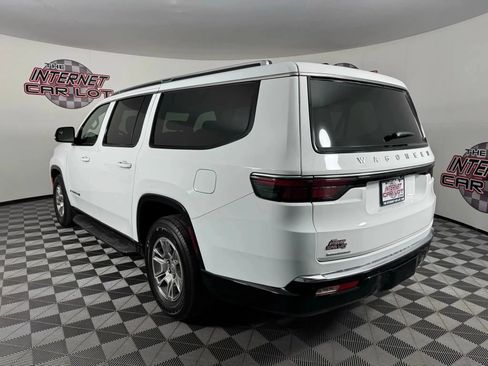 Used 2024 Jeep Wagoneer L 4WD w/ HD Trailer Tow Package image 5