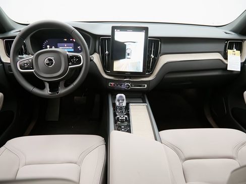 New 2026 Volvo XC60 B5 Plus w/ Protection Package Premier image 25