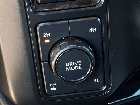 Used 2024 Ford F350 Platinum AWD/4WD image 23