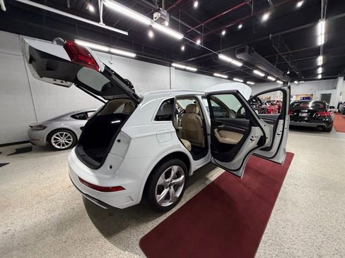 Used 2021 Audi Q5 2.0T Premium Plus w/ Premium Plus Package AWD/4WD image 51