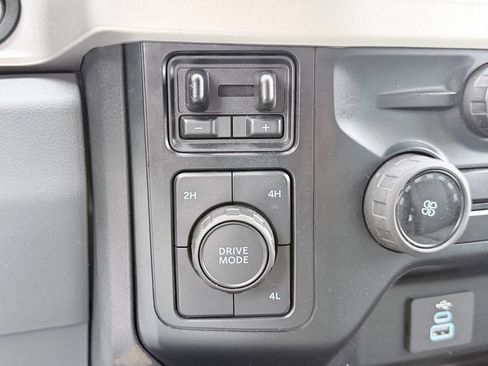 Used 2024 Ford F350 XLT image 17