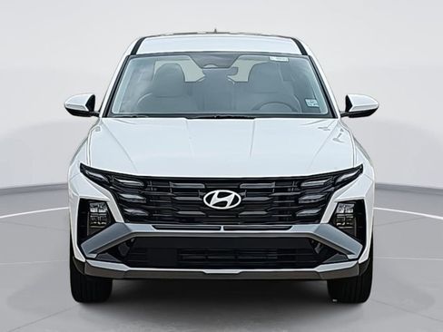 New 2026 Hyundai Tucson SE image 2