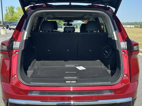 Certified 2025 Nissan Rogue Platinum AWD/4WD image 19