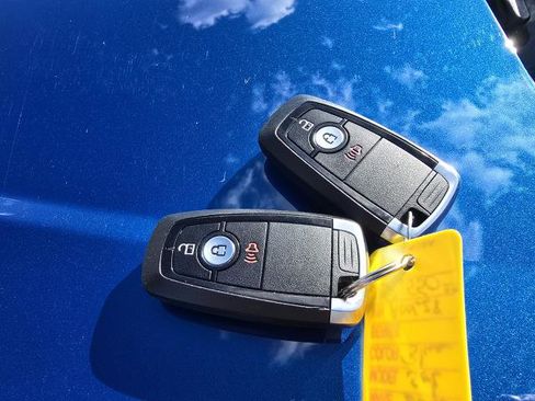 Used 2023 Ford Edge SEL image 27