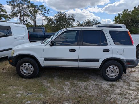 Used 2000 Honda CR-V LX image 4