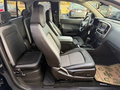 Used 2018 Chevrolet Colorado Z71 image 23