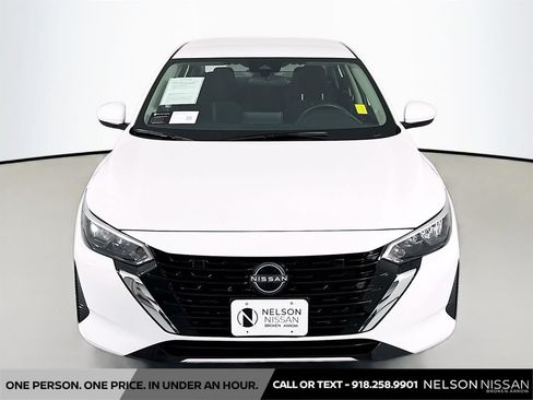 Certified 2025 Nissan Sentra SV FWD image 2