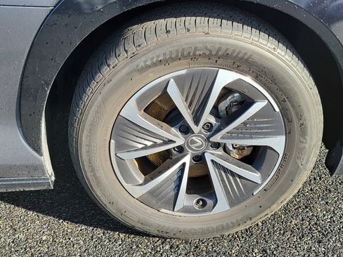 Used 2023 Lexus RZ 450e Premium w/ Technology Package image 5