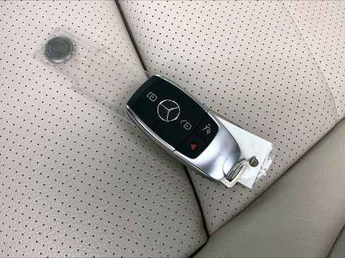 Certified 2022 Mercedes-Benz GLC 300 4MATIC image 12