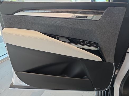New 2026 Cadillac Escalade V AWD/4WD image 11