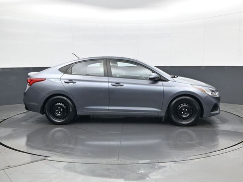 Used 2019 Hyundai Accent SE image 4