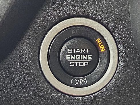 Used 2022 RAM 2500 Big Horn image 22