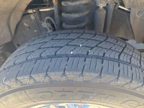 Used 2015 Ford F350 Lariat w/ Chrome Package image 12