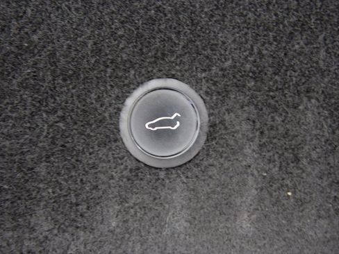 Used 2021 Tesla Model S Plaid image 24