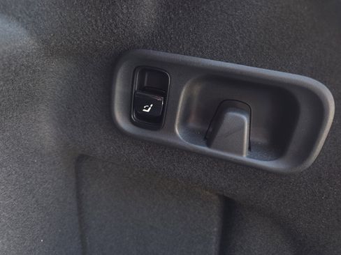 Used 2024 Mercedes-Benz C 300 Sedan image 44