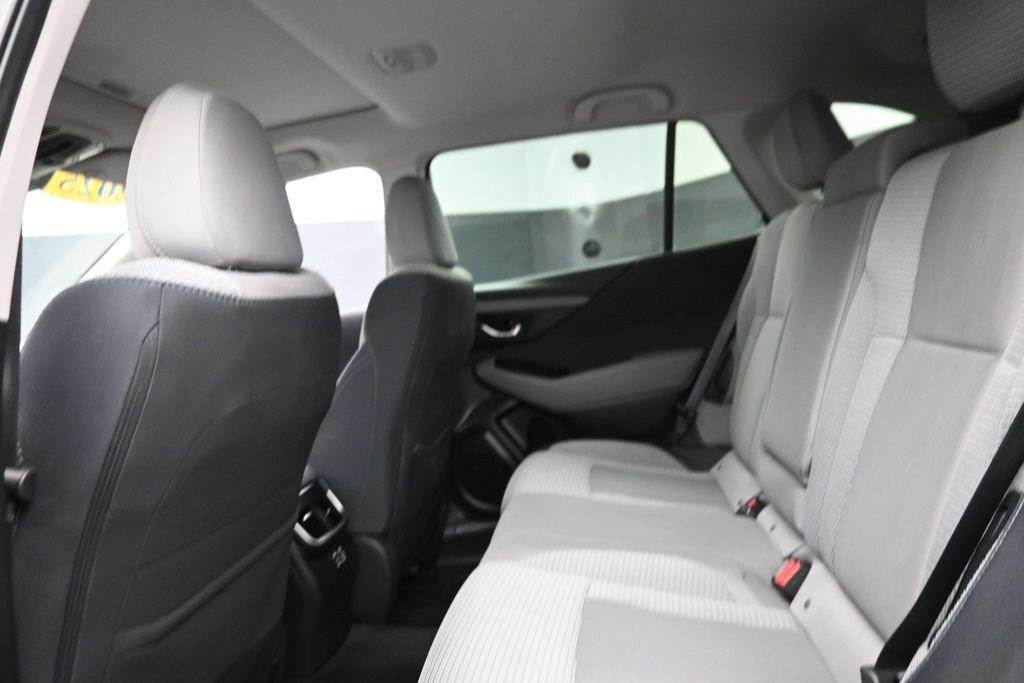 Used 2025 Subaru Outback Premium AWD/4WD image 14