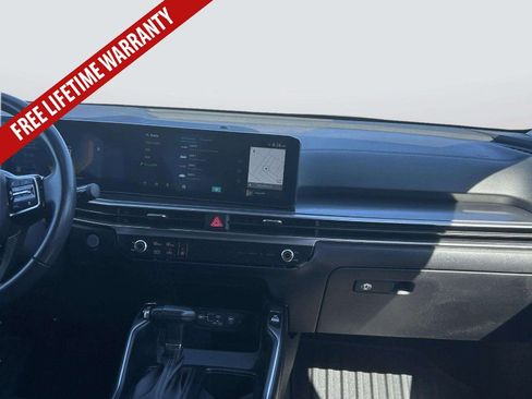 Used 2025 Kia Sorento S w/ Panoramic Sunroof Package FWD image 16