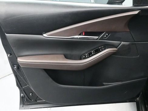 Used 2023 MAZDA CX-30 AWD 2.5 S w/ Premium Package image 9